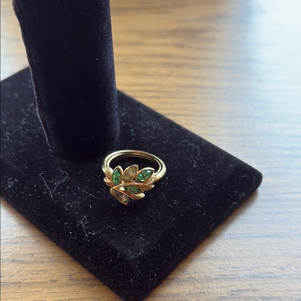 Avon Gold Leaf Ring size adjustable